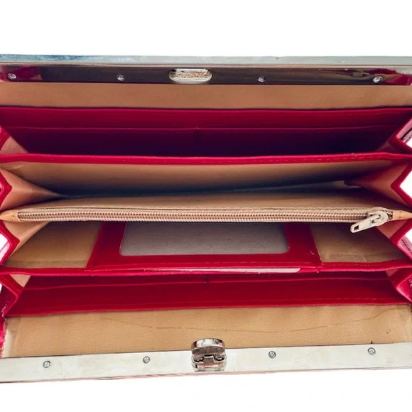 Metallic Clutch-Vibrant Red - Picture 2 of 4